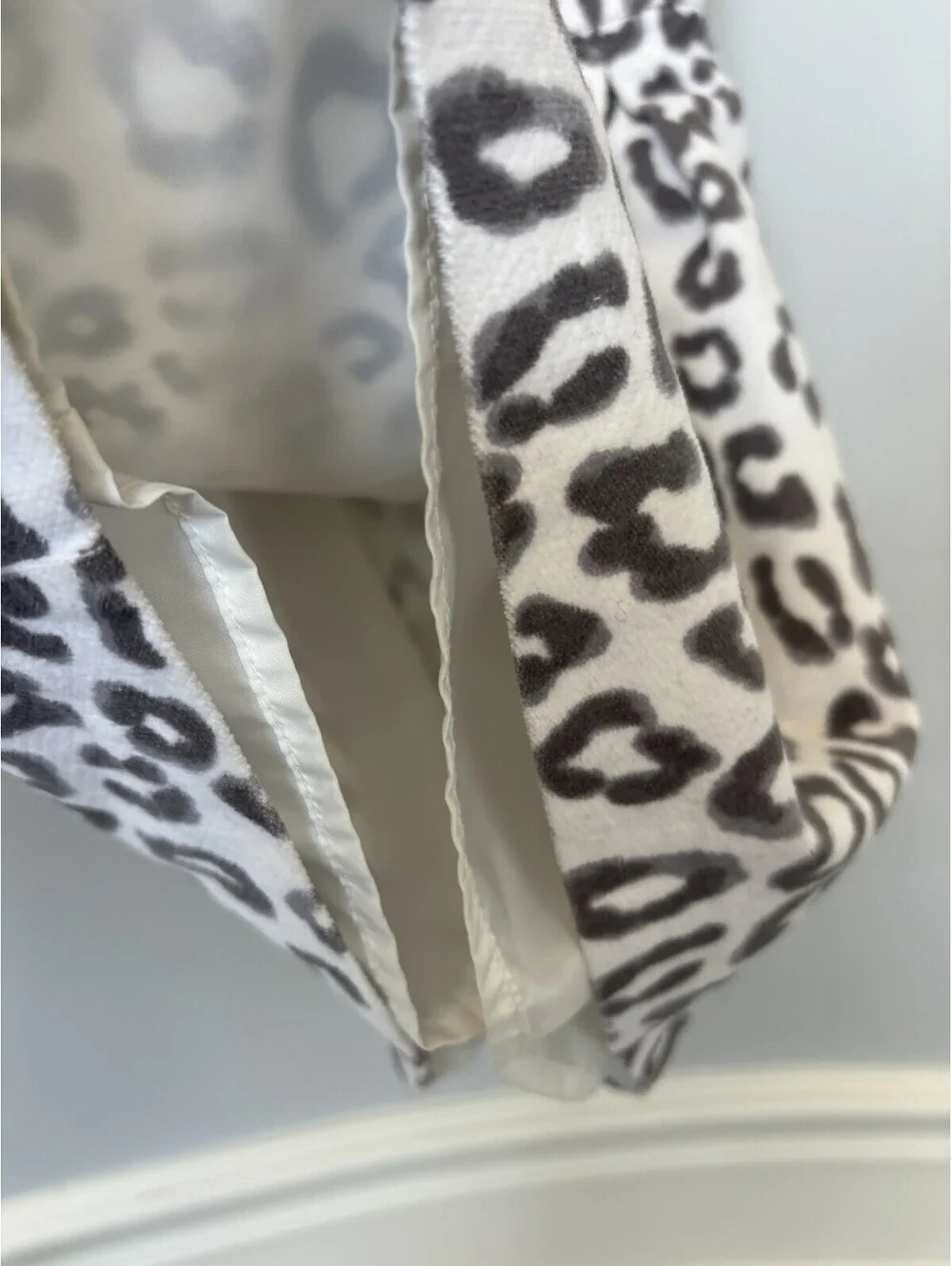 Janie & Jack Girls Fit & Flare Animal Print Dress Size 4 White/Gray Button Back